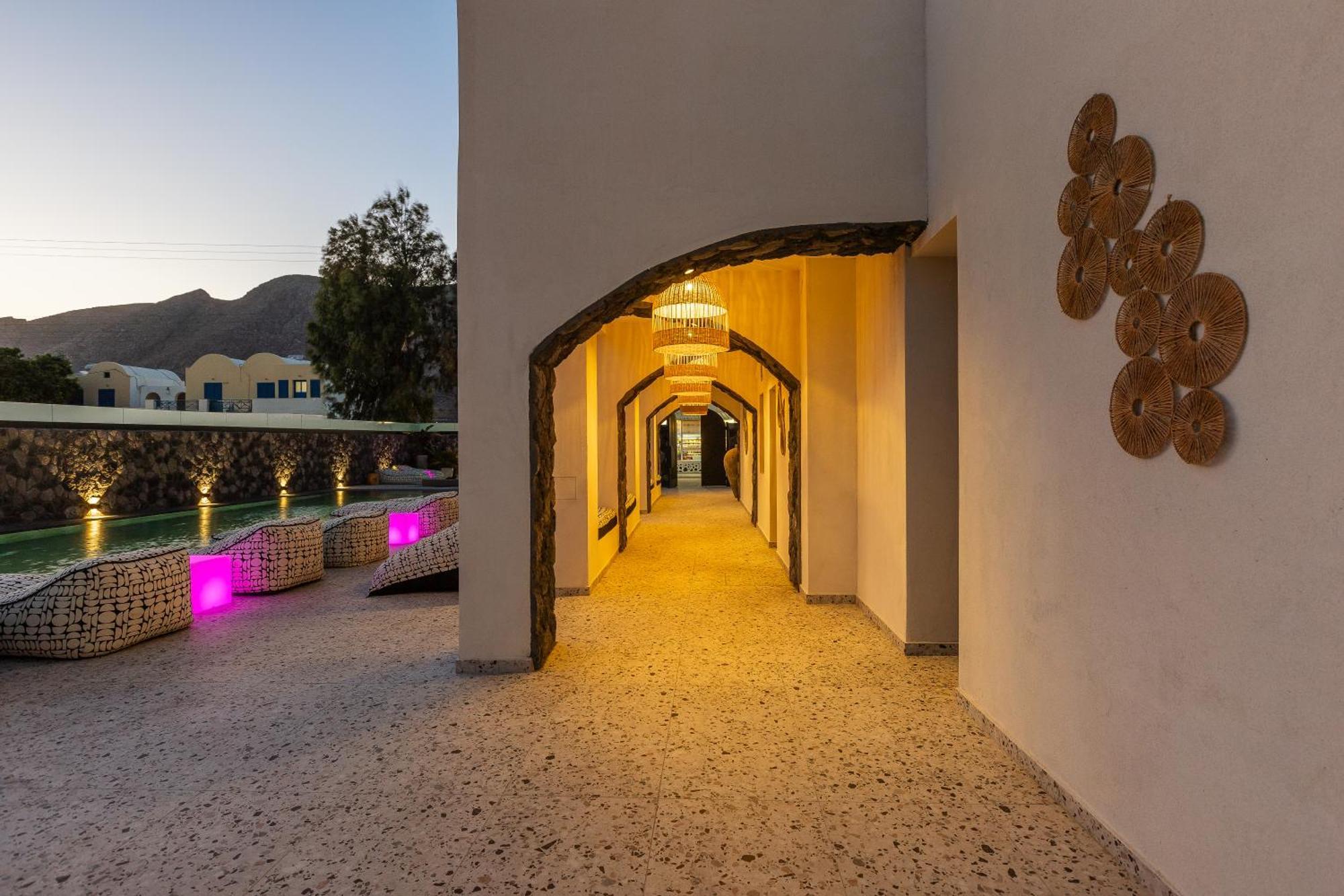 Santo Mangata Boutique Hotel Perissa  Exterior photo