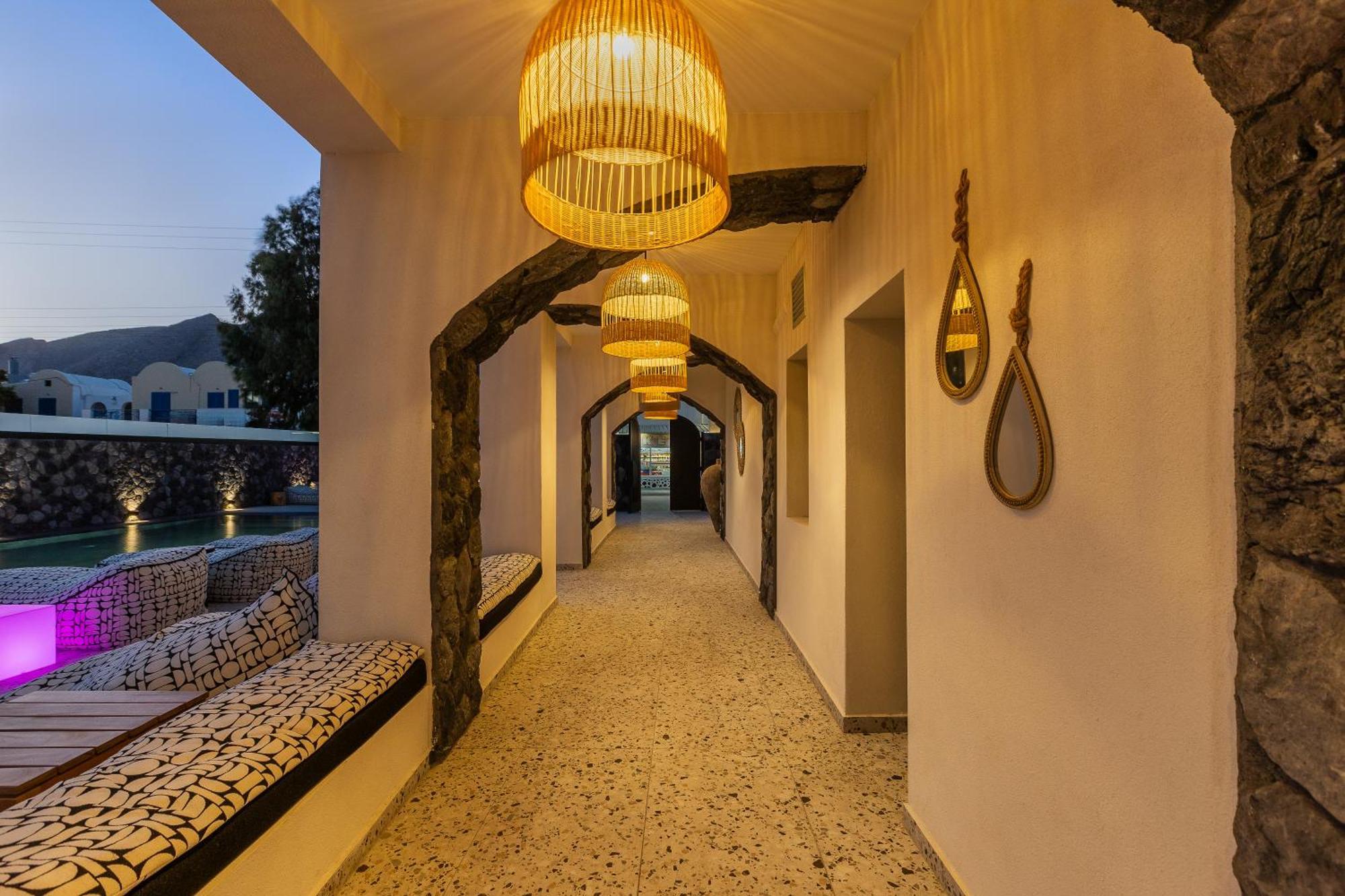 Santo Mangata Boutique Hotel Perissa  Exterior photo