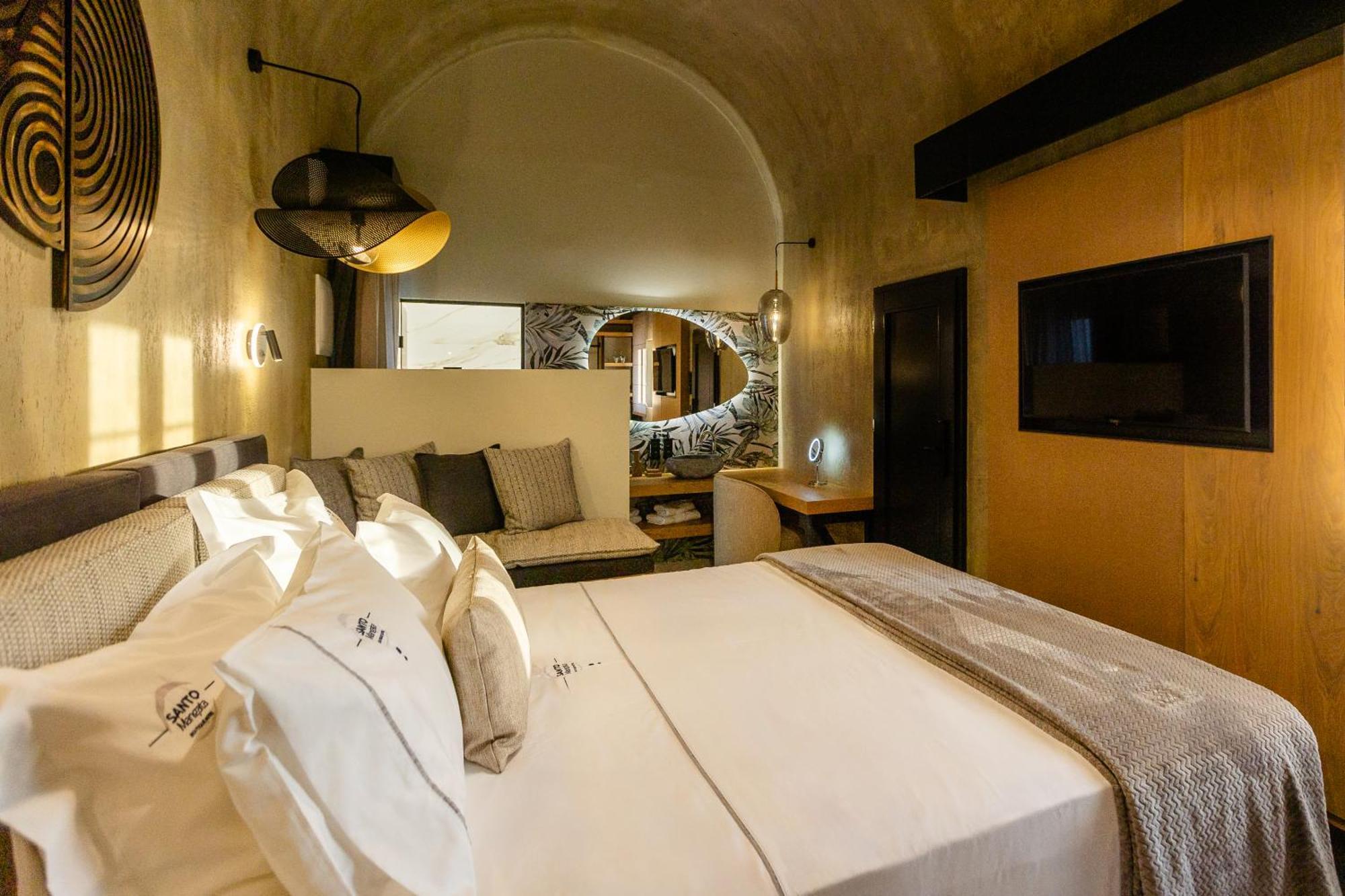 Santo Mangata Boutique Hotel Perissa  Room photo
