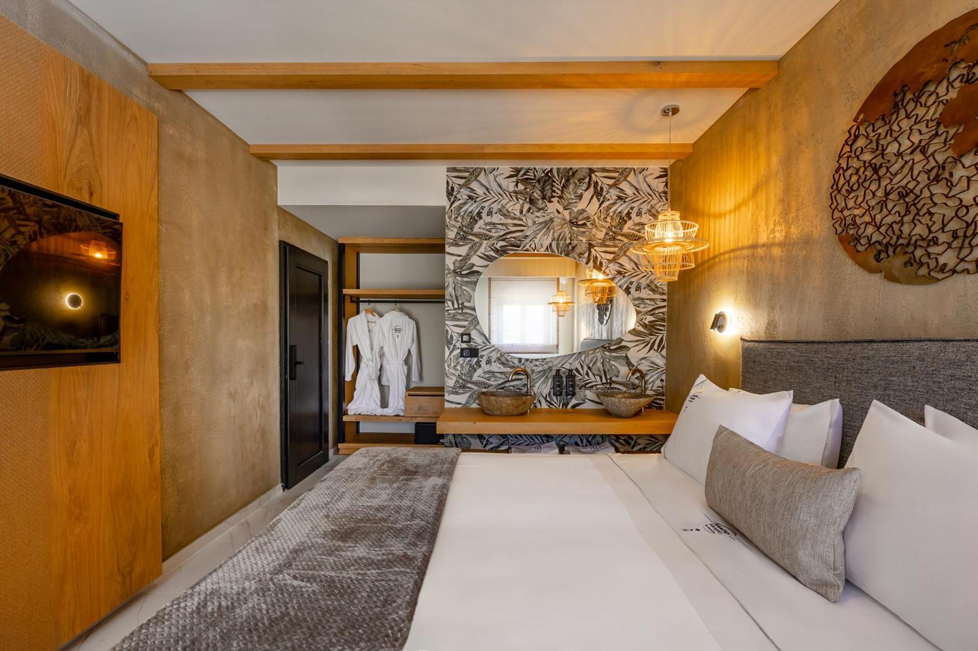Santo Mangata Boutique Hotel Perissa  Room photo