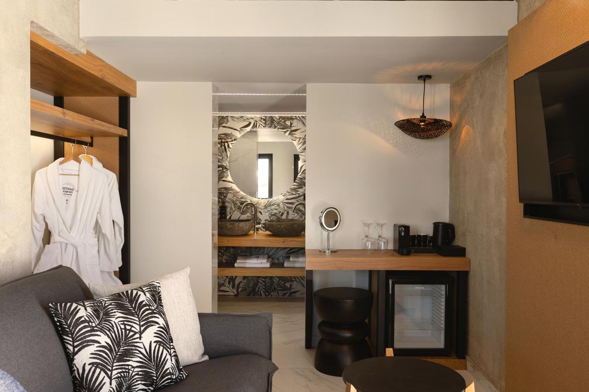 Santo Mangata Boutique Hotel Perissa  Room photo