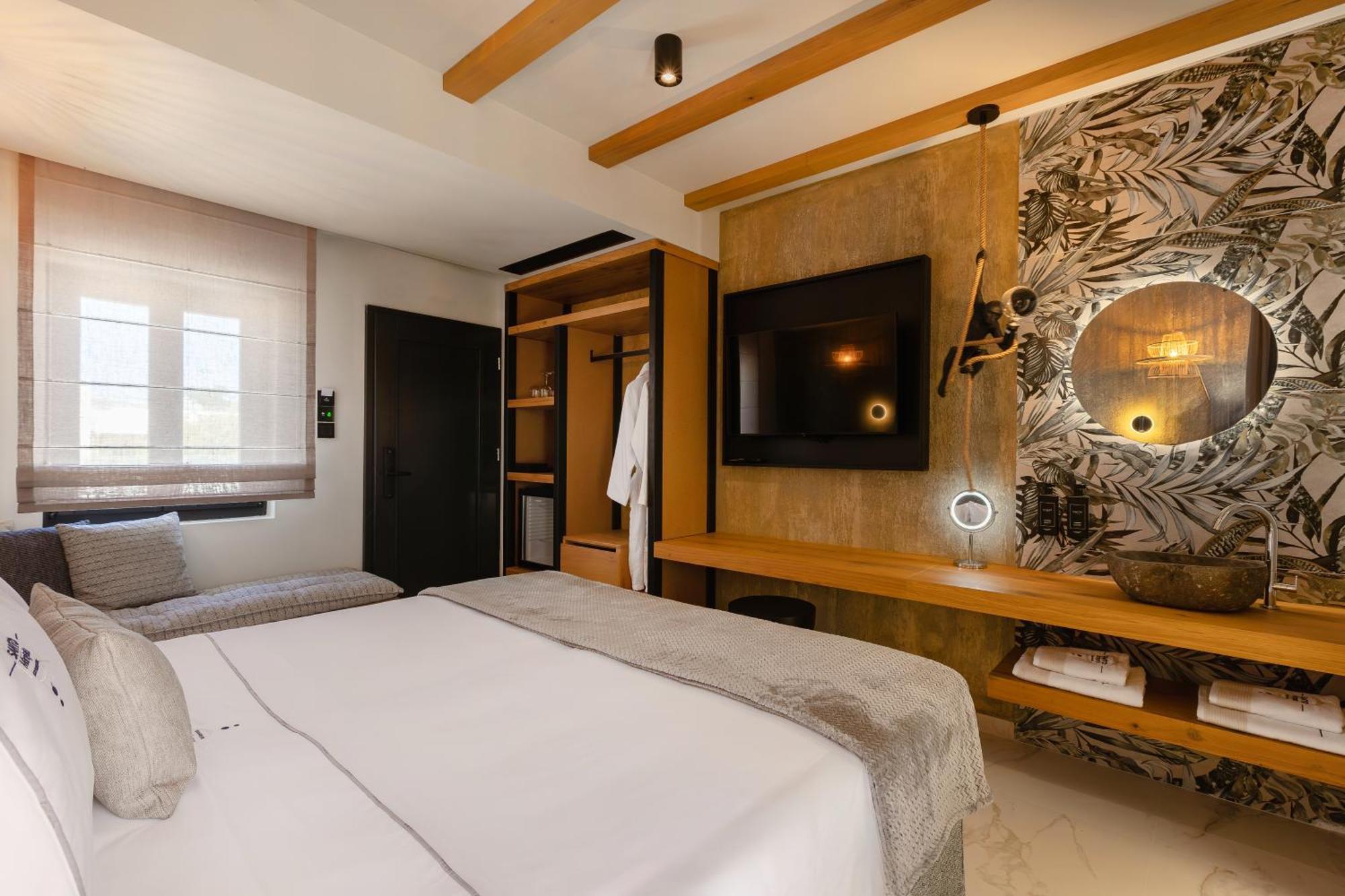 Santo Mangata Boutique Hotel Perissa  Room photo